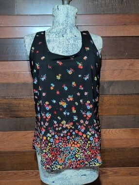 Time and Tru Black Floral Scoop Neck Tank Top